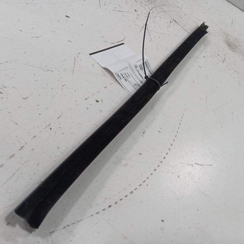 Kia Sportage Right Rear Weather Strip Interior  2022 2021 2020 2019 20