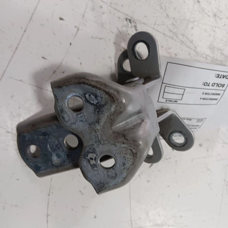 Hyundai Accent Door Hinge Set Right Front Passenger 2014 2015 2016 201