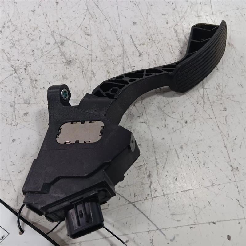 Toyota Camry Gas Pedal 2017 