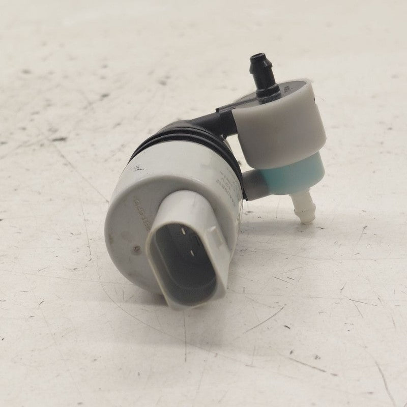 Buick Encore GX Windshield Washer Wash Fluid Reservoir Motor Pump Elec