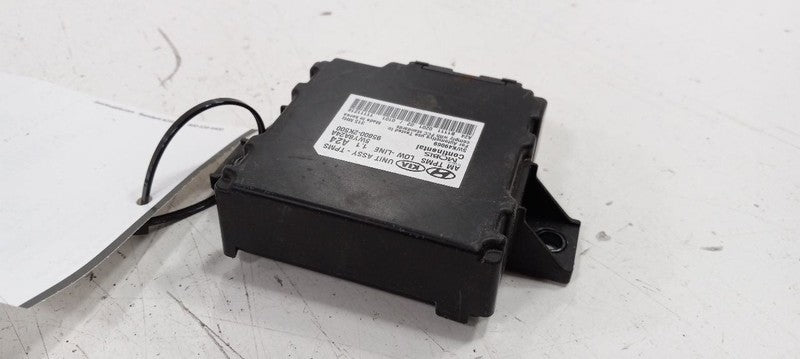 958002K500 Suspension TPMS Right Hand Dash Fits 11-13 Kia Soul 