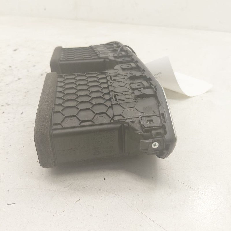 Hyundai Santa Fe Dash Air Vent Center Middle  2019 2020