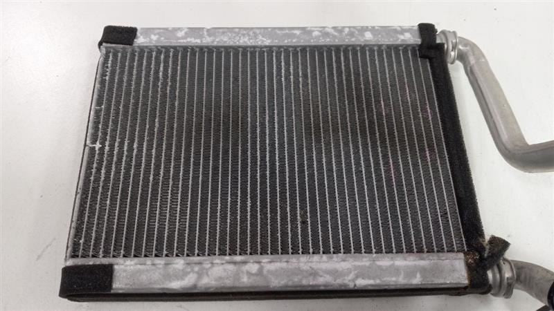 8710706040 Heater Core Fits 04-08 SOLARA