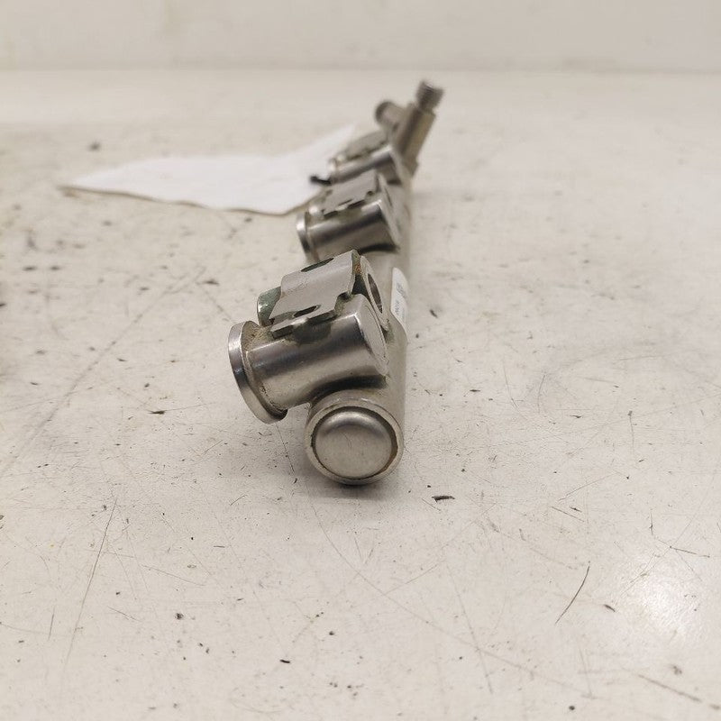 Ford Edge Passenger Rear Fuel Rail Injection Injector Mount Bar  2019 