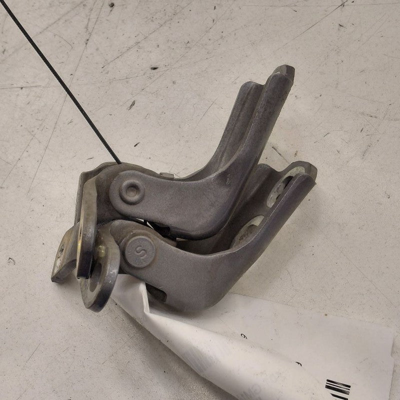 Chevy Volt Door Hinge Set Left Front Driver  2019 2018 2017 2016