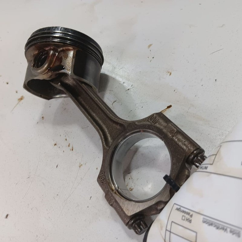 Buick Encore Single Piston With Connecting Rod   1.4 2022 2021 2020 2019 2018