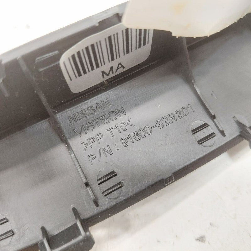 Nissan Rogue Center Console Hinge Screw Cover {9160032R201} 2017 2018 
