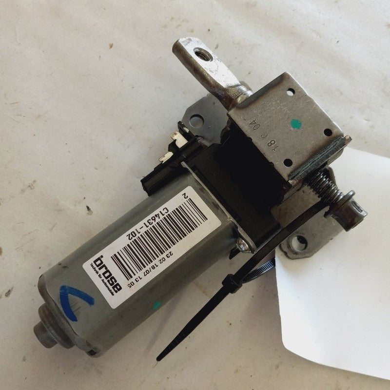 Volvo S60 Driver Left Front Seat Adjust Motor  2018 2017 2016