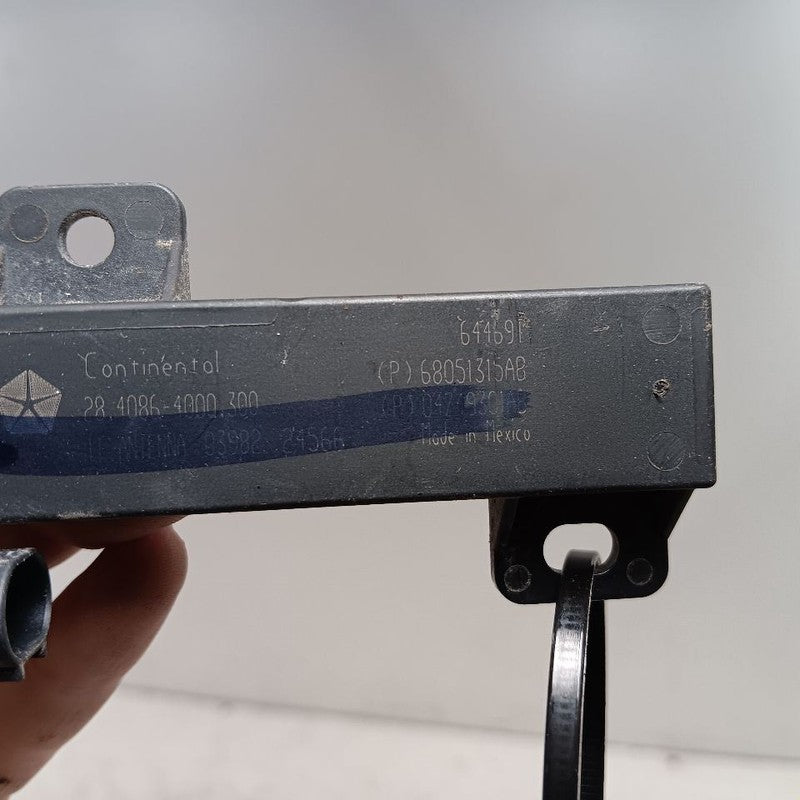 Jeep Compass Antenna Keyless Entry Module 68051315AB 2017 2018 2019 2020 2021