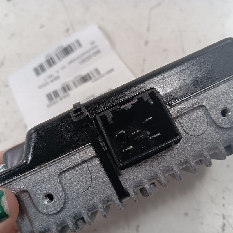 Converter Inverter Charger Fits 15-23 Jeep Renegade OEM