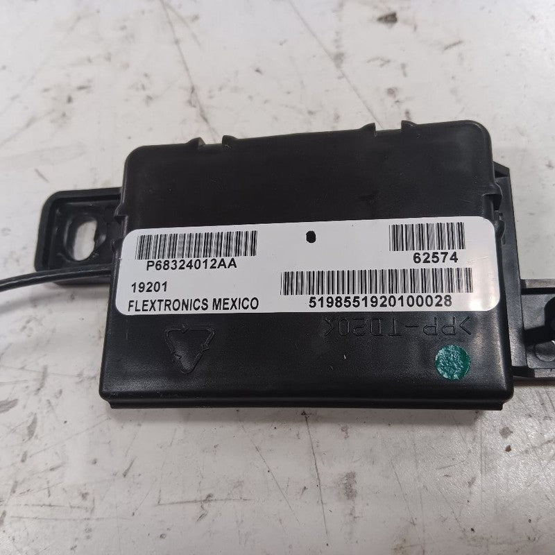 Jeep Renegade Passive Entry Antenna Module {68324012AA}  2021 2020 2019