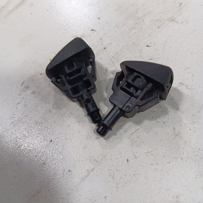 Chevy Malibu Windshield Wiper Washer Fluid Hood Sprayer Nozzles 2019 2
