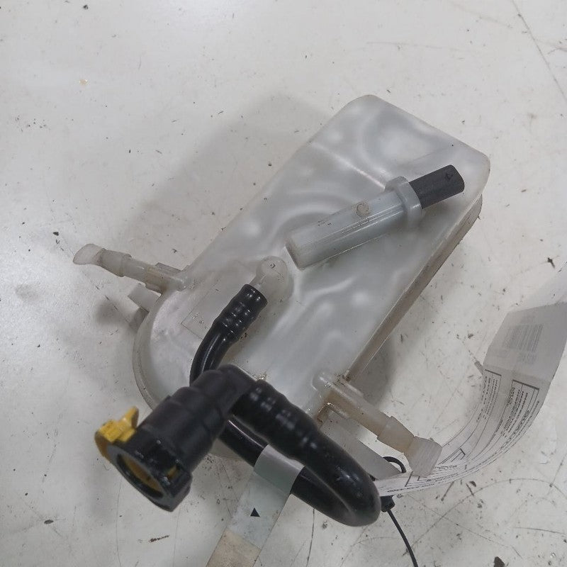 Chevy Trailblazer Brake Reservoir 2021 2022 2023 2024 2025