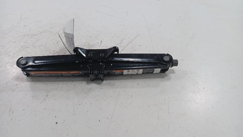 Buick Encore Spare Tire Changing Jack  2016 2017 2018 2019