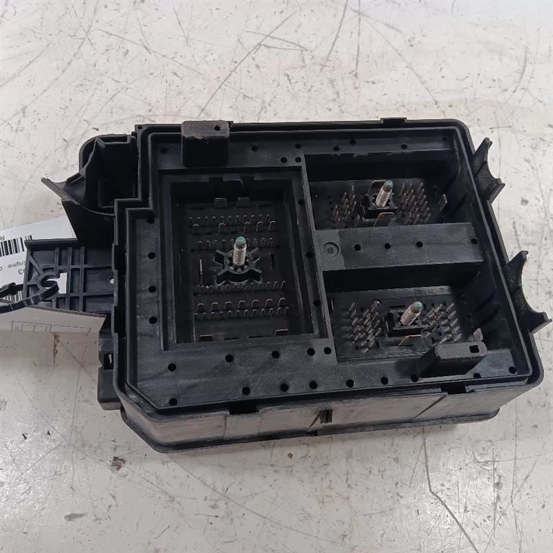 Fuse Box Engine Fits 18-19 Buick Encore