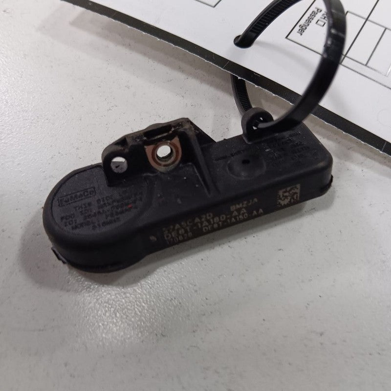 Ford Focus TPMS Tire Pressure Monitor System Sensor  2018 2017 2016 20
