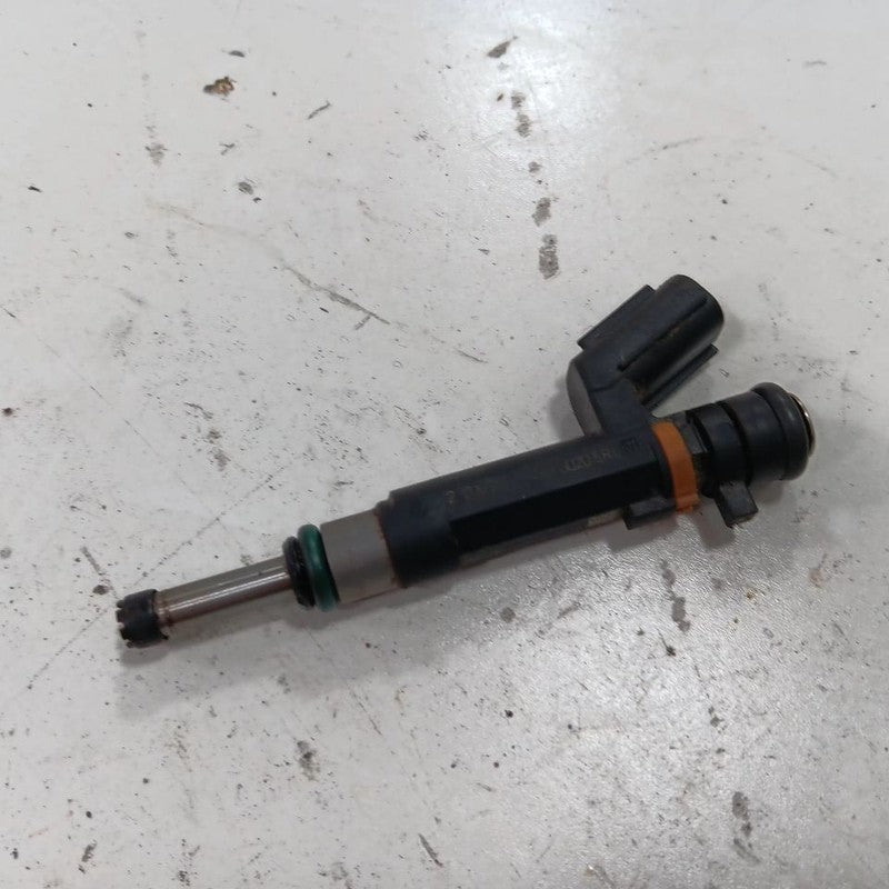 Fuel Injection Injector Fits 18-23 Nissan Kicks OEM