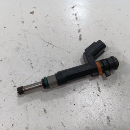 Fuel Injection Injector Fits 18-23 Nissan Kicks OEM