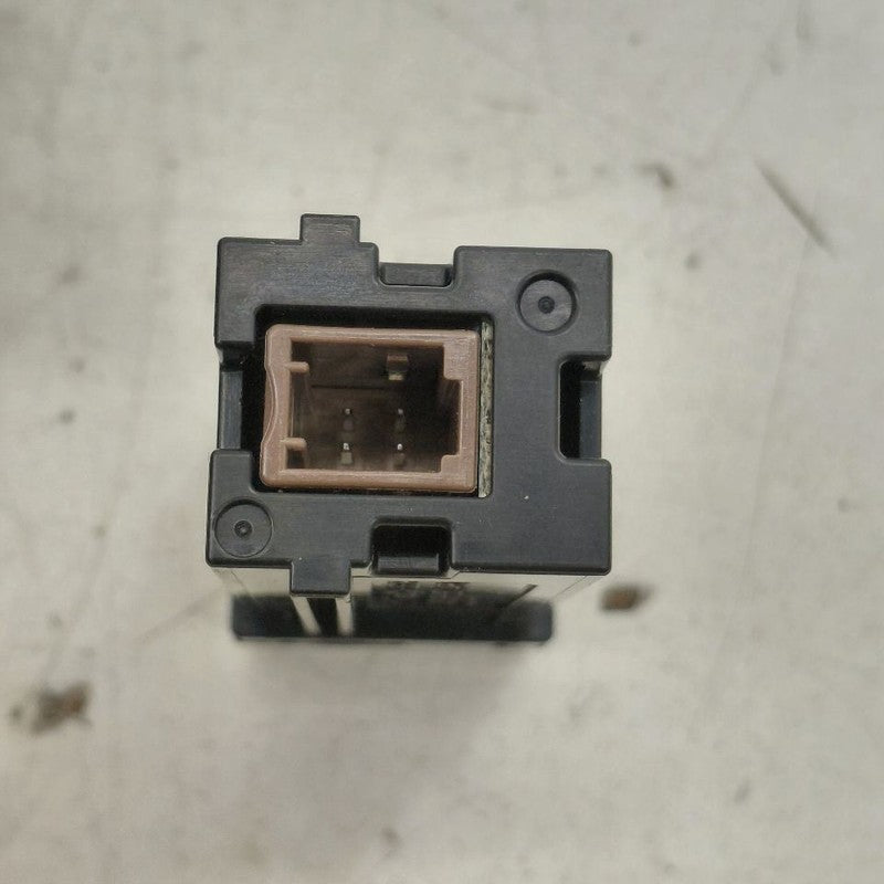 Toyota Prius USB Plug In Hub Port  2022 2021 2020