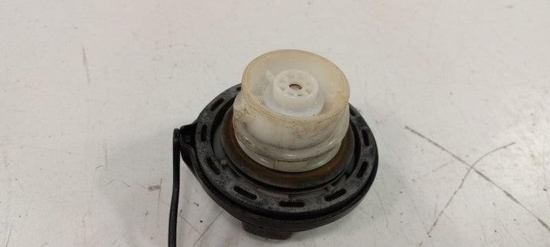 Kia Soul Gas Tank Fuel Cap 2012 2013 OEM