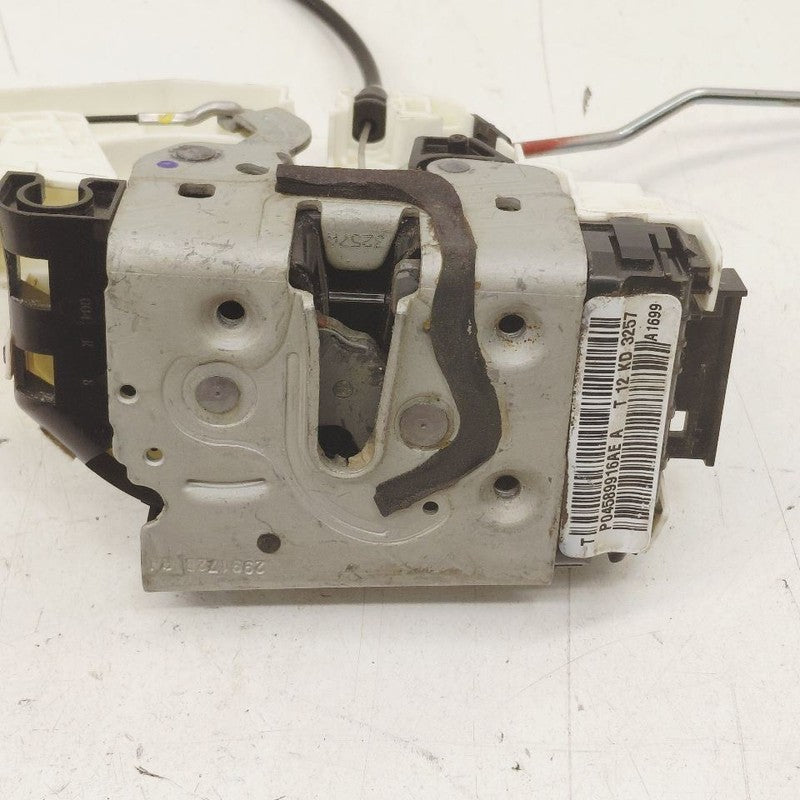 Chrysler 300 Door Latch Lock Right Passenger Front  2017 2018 2019