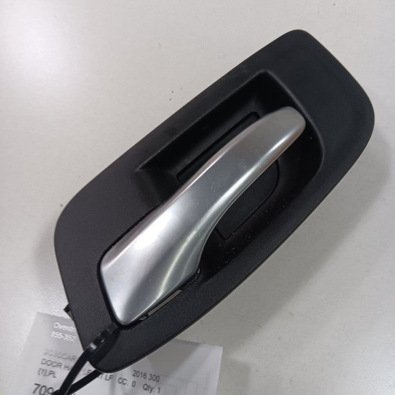 Chrysler 300 Door Handle Left Driver Front Interior Inside  2015 2016 
