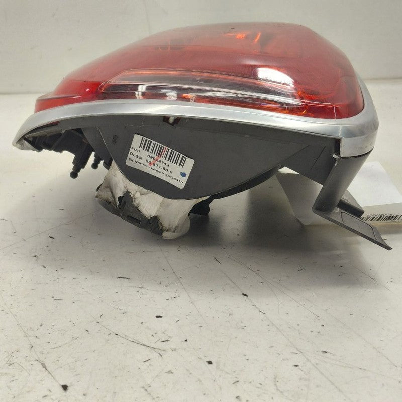 Driver Tail Light 4 Door X Model Clear Lens Fits 16-17 FIAT 500