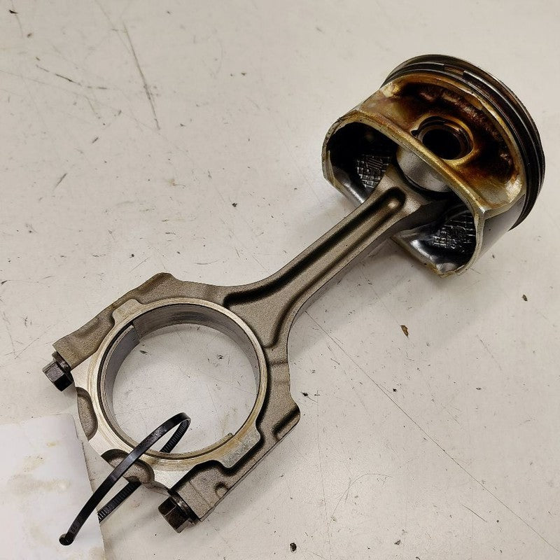 Cadillac XTS Single Piston With Connecting Rod       3.6 2016 2017 201