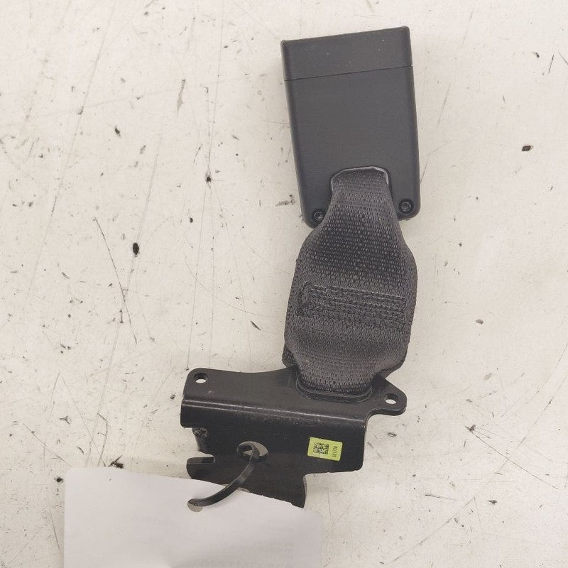 Chevy Trax Seat Belt Buckle Latch Right Passenger Rear Back  2025 2024
