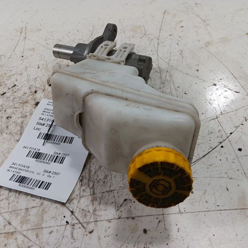 Fiat 500      Brake Master Cylinder 2018 OEM