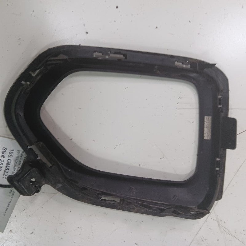 Chevy Trailblazer Passenger Right Head Light Bezel 2021 2022 2023 2024 2025