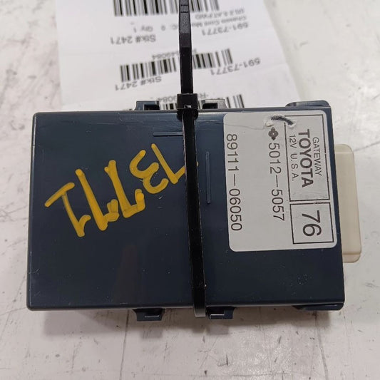 Network Gateway Control Module Fits 15-17 CAMRY