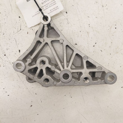2018 Fiat 500 X 2.4 Model Driver Left Engine Mount Bracket