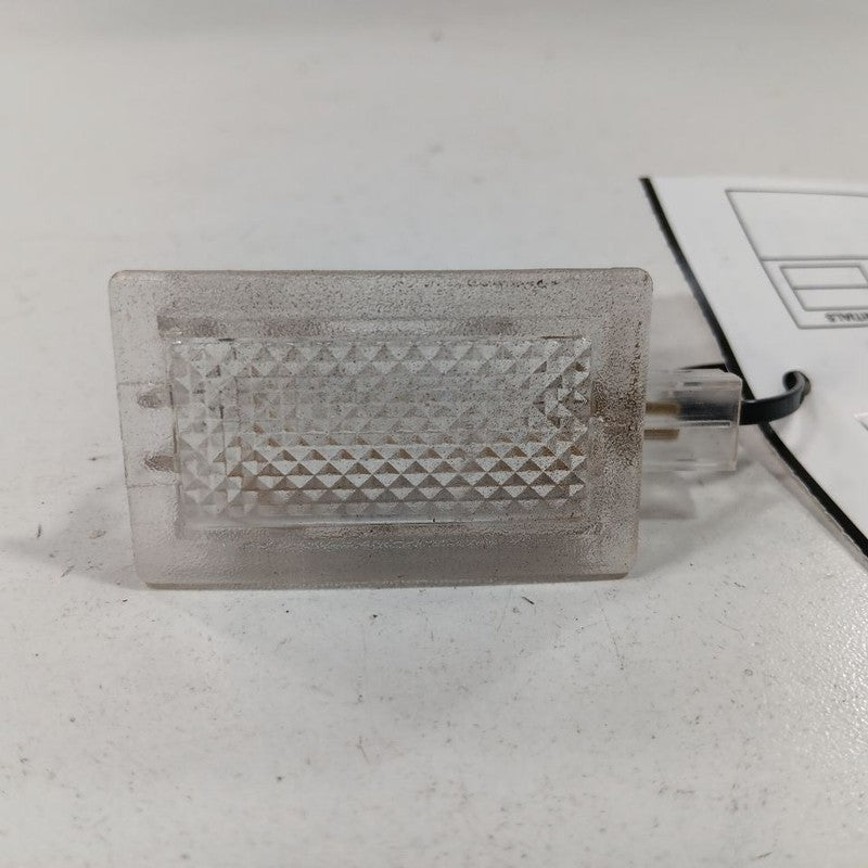 Chrysler 300 Dome Light Roof Lamp  2015 2016 2017 2018 2019