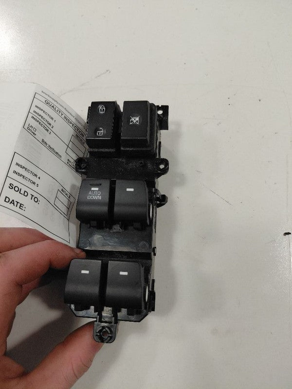 93570D30704X Driver's Front Door Master Switch Automatic Down 16-21 Hyundai Tucson