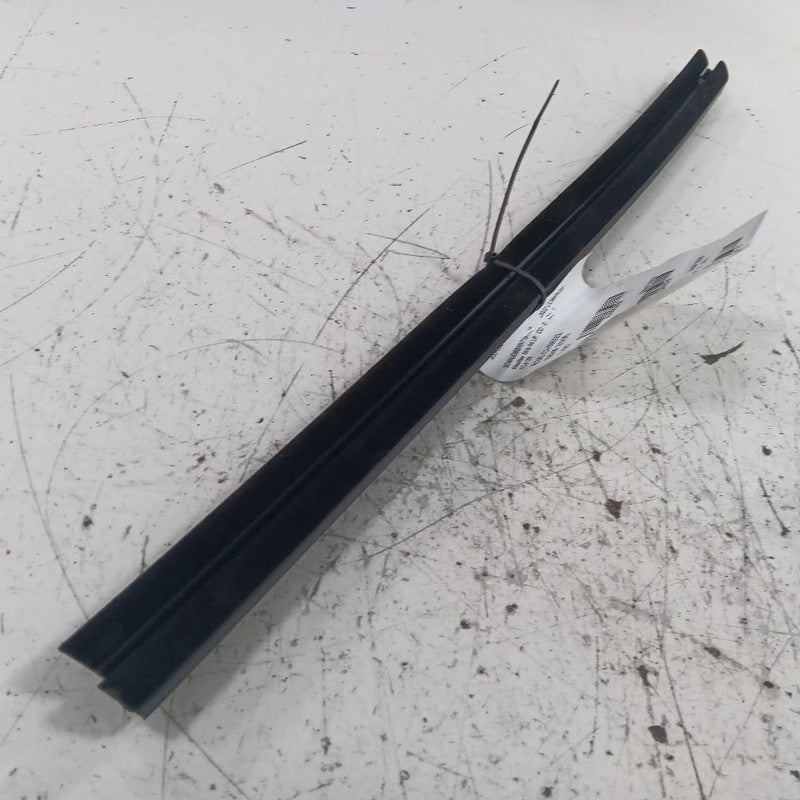 Jeep Compass Left Rear Weather Strip Interior  2018 2019 2020 2021 2022