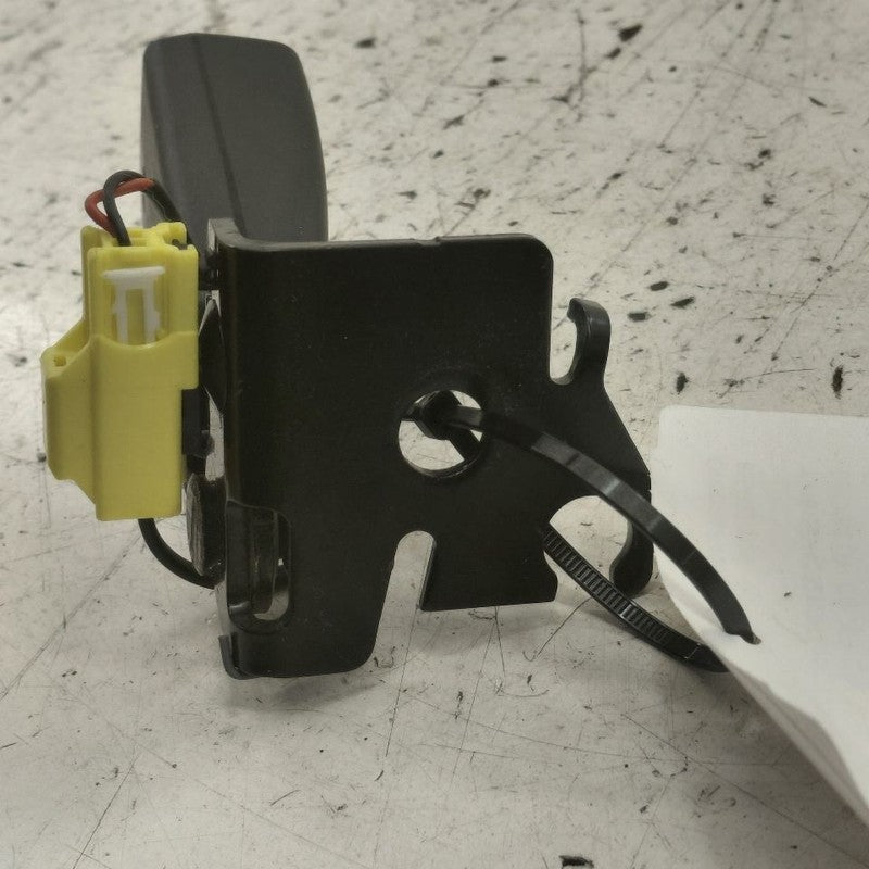 Volvo S60 Seat Belt Buckle Latch Left Driver Rear Back  2013 2014 2015