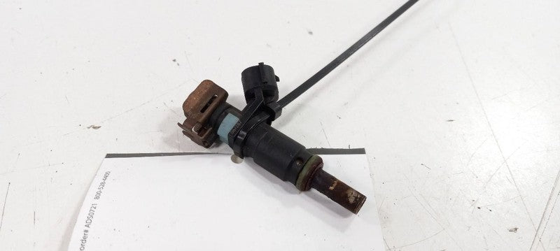 07K906031C Fuel Injection Parts Fuel Injector 2.5L Fits 05-14 JETTA 