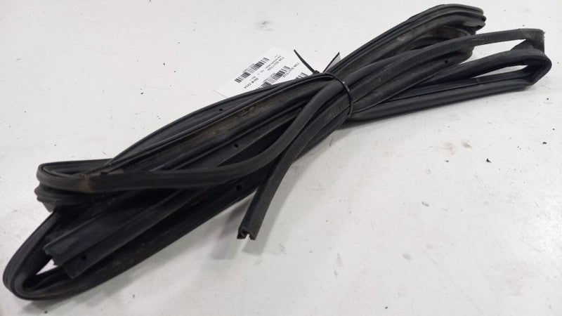 Subaru Forester On Door Seal Rubber Right Passenger Rear Back 2009 201