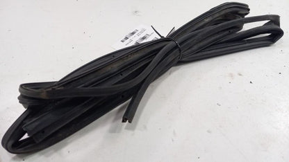 Subaru Forester On Door Seal Rubber Right Passenger Rear Back 2009 201