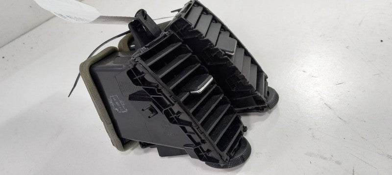 Nissan Versa Dash Air Vent Center Middle 2009 2010 2011 2012