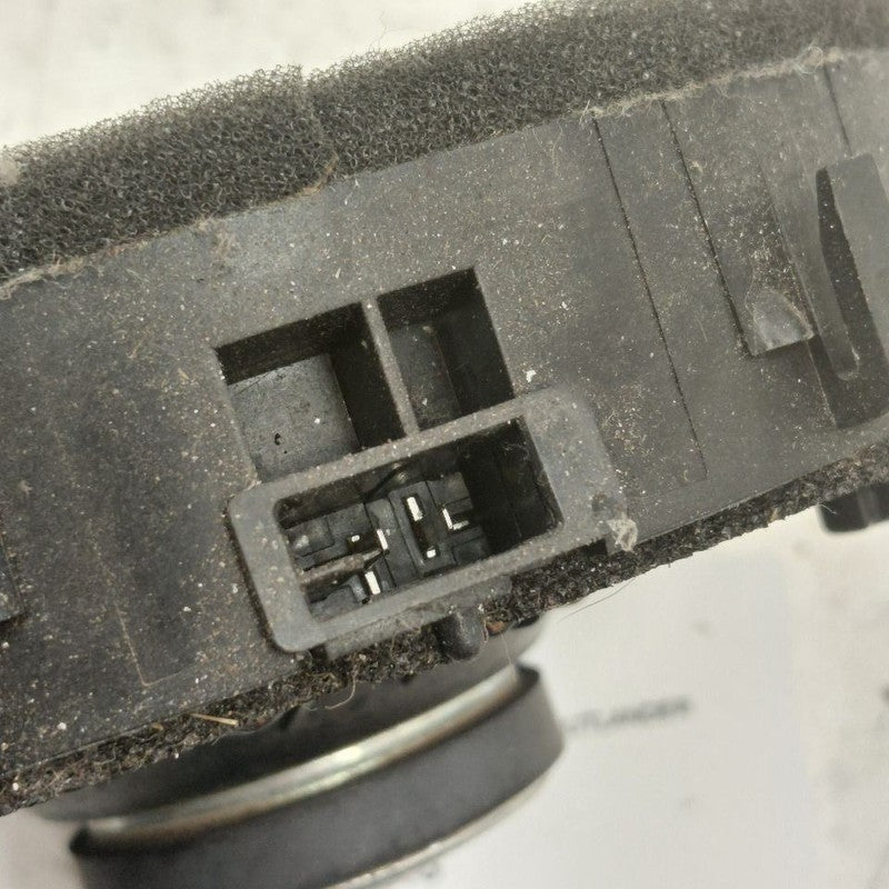Mitsubishi Outlander   Speaker Left Driver Front  2018 2017 2016