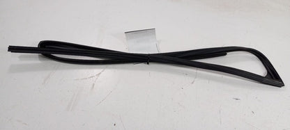 Subaru Legacy Door Glass Window Seal Rubber Left Driver Front 2015 201