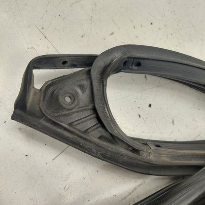 Mitsubishi Outlander   On Door Seal Rubber Right Passenger Rear Back  
