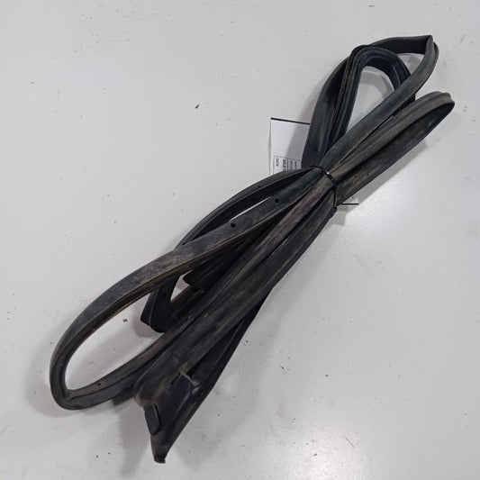 Grand Cherokee On Door Seal Rubber Right Passenger Rear Back 2017 2018 2019 2020