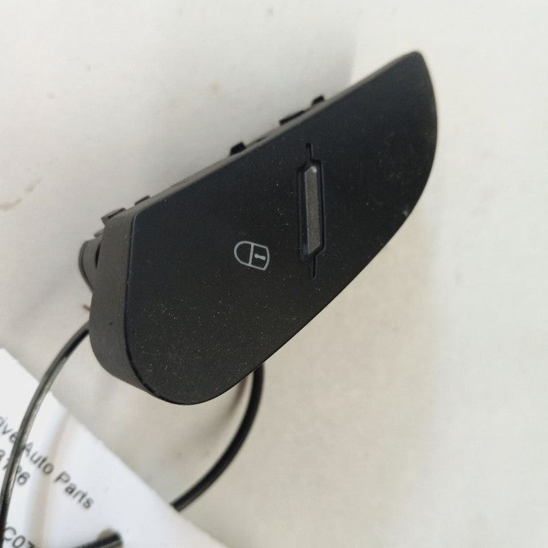 Alfa Romeo Stelvio Passenger Right Rear Door Lock Switch {01561155410}