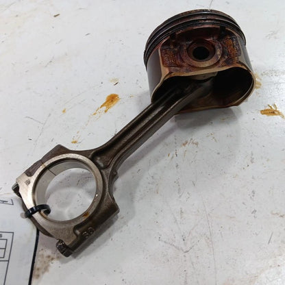 Nissan Versa 1.6 Single Piston With Connecting Rod   2023 2022 2021 20