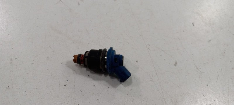 16611AA170 Fuel Injection Parts Fuel Injector 2.5L With Turbo Fits 05-06 Subaru Legacy