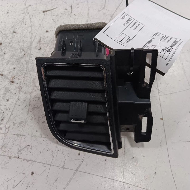 Ford Taurus Dash Air Vent Left Driver  2019 2018 2017 2016 2015 2014 2