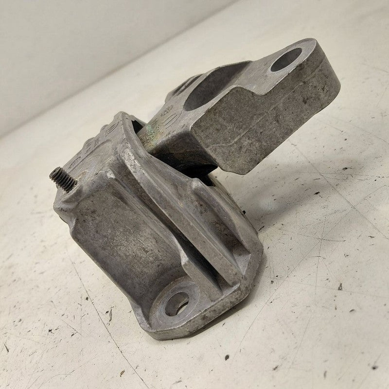 Fiat 500 X Model   Engine Motor Mount Left Driver  2.4 2016 2017